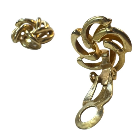 Vintage 14k Yellow Gold Nabco Flower Clip-On Earrings - Picture 9 of 14